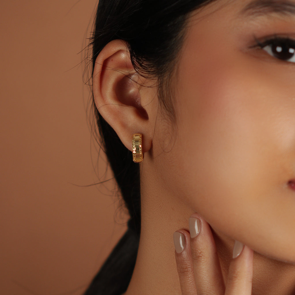 Sculpt Medium Hoops, Made in 18k solid gold